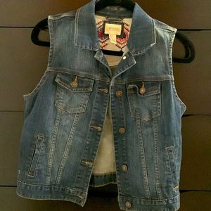 Forever 21 denim vest, never worn, size M